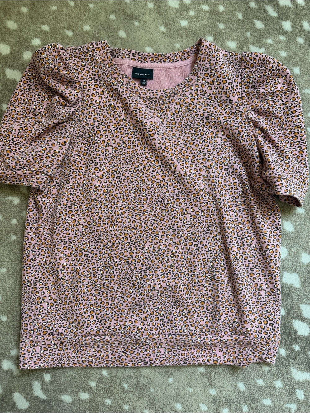 Who What Wear Pink Leopard Puff Sleeve Top